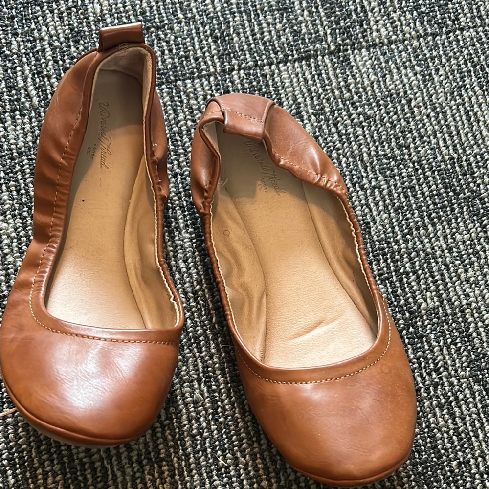 Universal Thread Brown Leather Flats